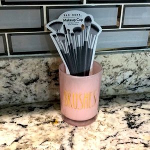 RAE DUNN MAKEUP CUP